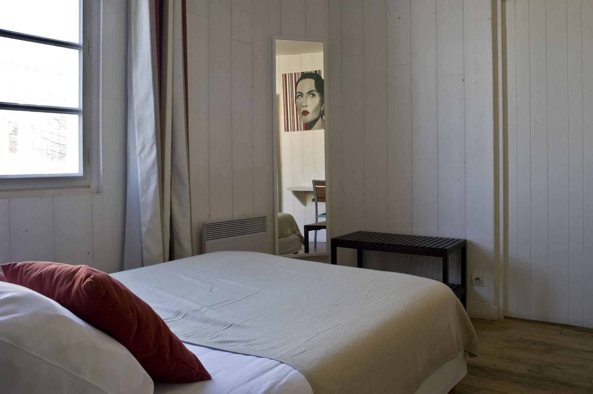 Hotel Le Clocher アル・アン・レ エクステリア 写真